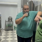 We’re tasting fresh green olive oil extracted from our tanks. You ‘ll enjoy it soon..
