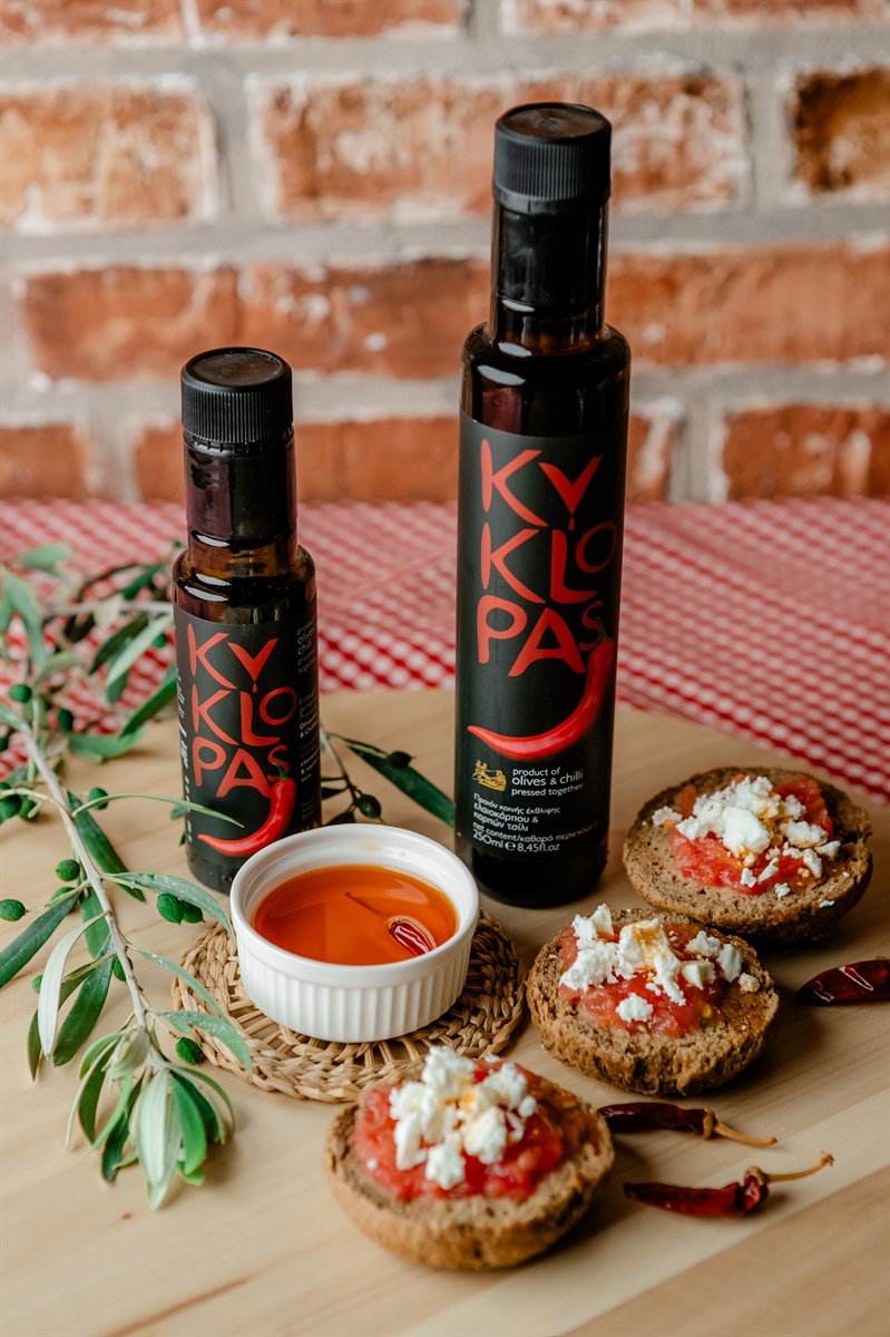 Naturally Infused Olive Oil with chili
