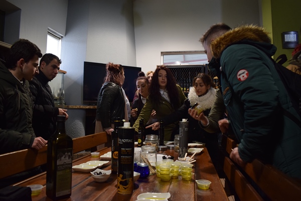 Local cookery students visit Kyklopas