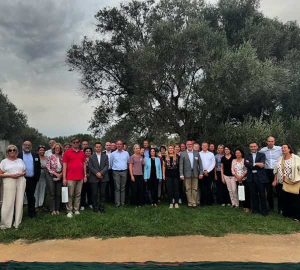 The EU Member State Ambassadors visited Kyklopas .