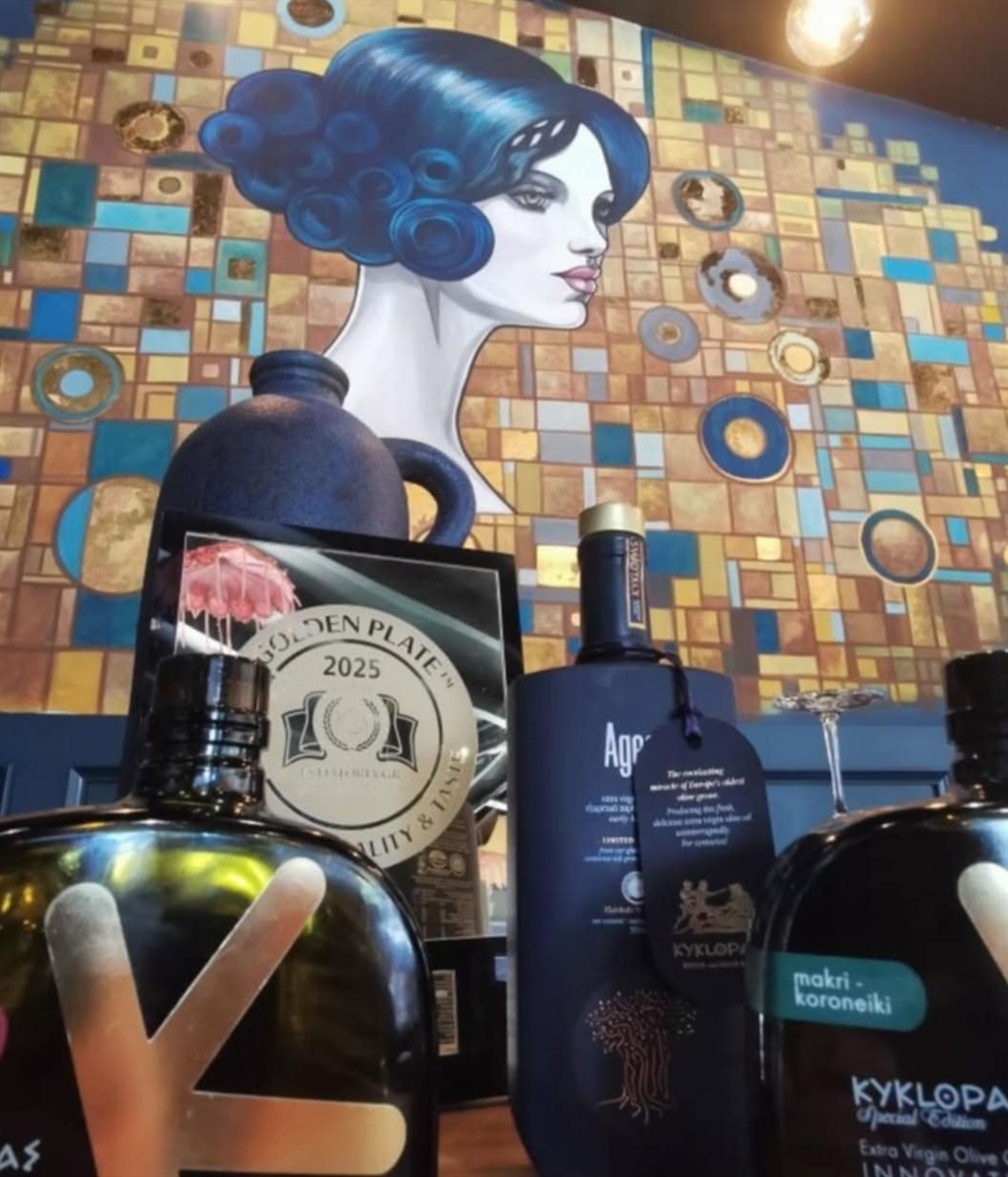 Beautiful scenes from Enoteca da Salvatore in Glyfada! (video)