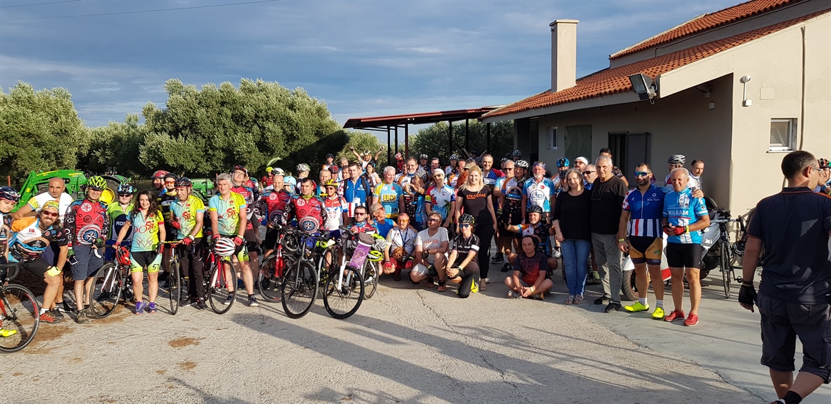 Greek, Turkish and Bulgarian cyclists did, they stopped by Kyklopas Olive Mill (video + photo)