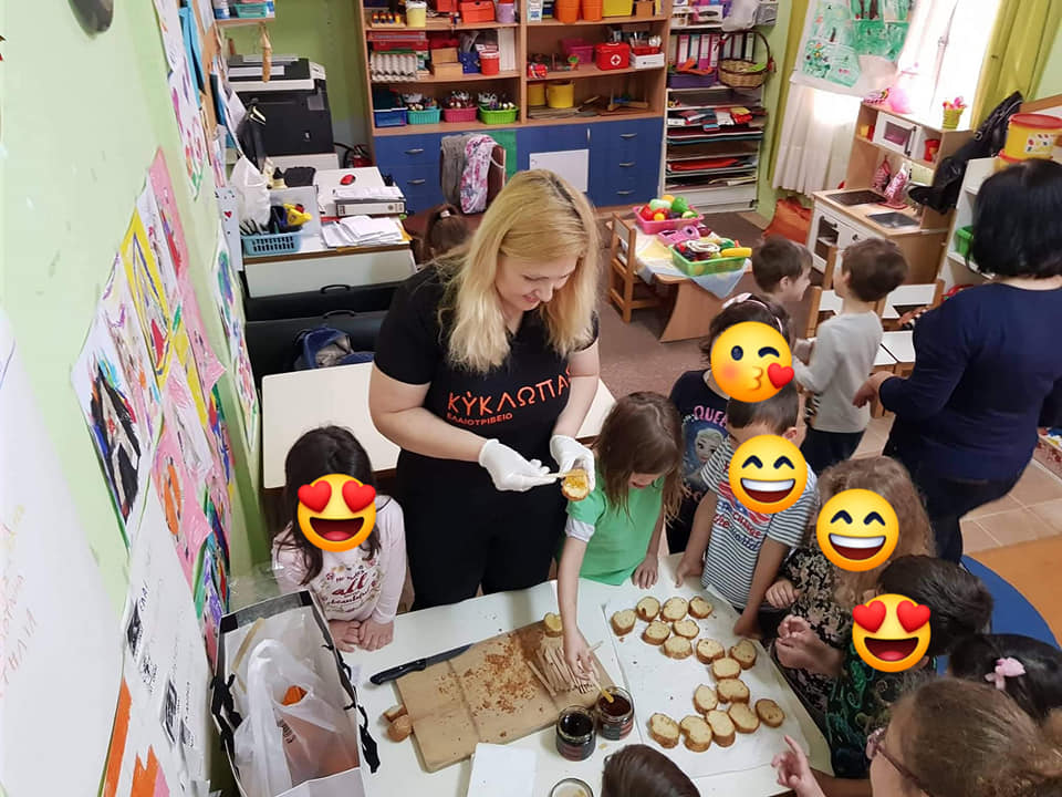 Today is World Bee Day! We really enjoyed showing kindergarten children how honey is made. (photos)