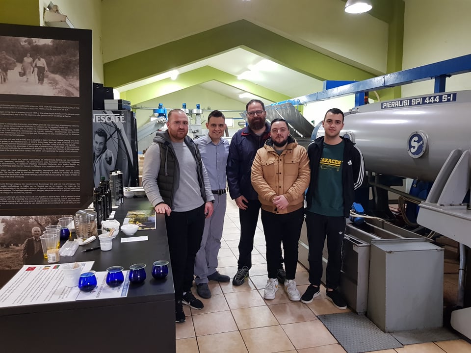 Oι σπουδαστες μαγειρικής απο το "Ιδιωτικό ΙΕΚ Μπατσολάκης" απο την Κομοτηνή στον Κύκλωπα για γευσιγνωσία.