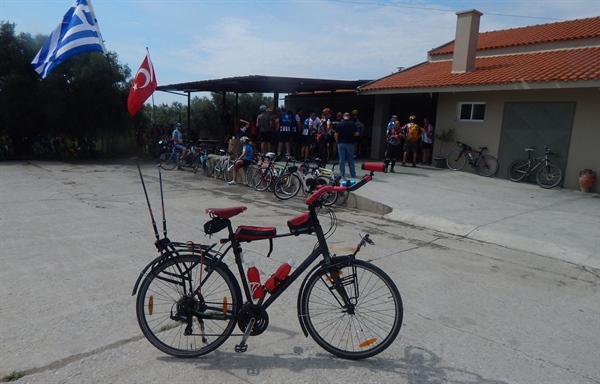 85 Cyclists from three countries at Kyklopas Olive Mill