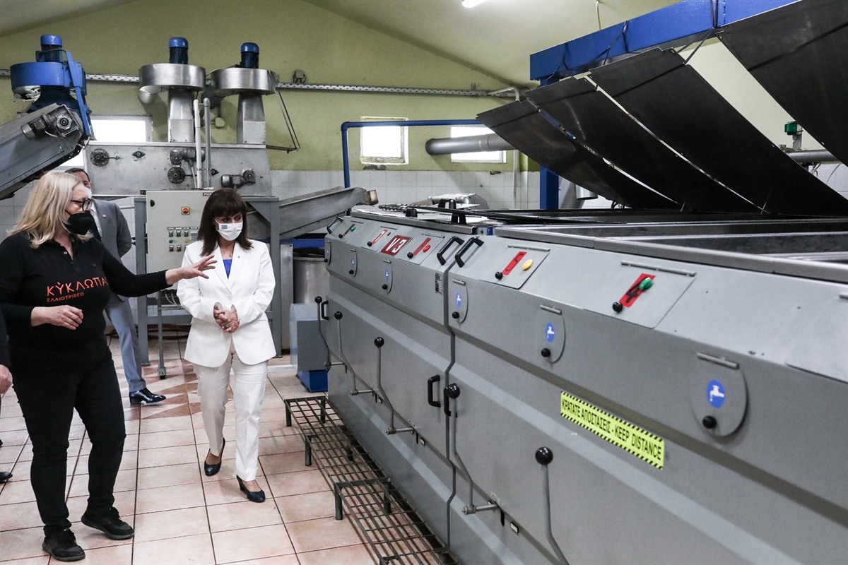 Ευχαριστούμε την πρόεδρο της Ελληνικής Δημοκρατίας (φωτογραφίες)
