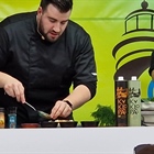 O Σταύρος Βαρθαλίτης νικητής του Master Chef 4 μαγειρεύει με Κύκλωπα (Photo - video)