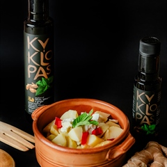 Naturally Infused Olive Oil with Spearmint and Ginger
